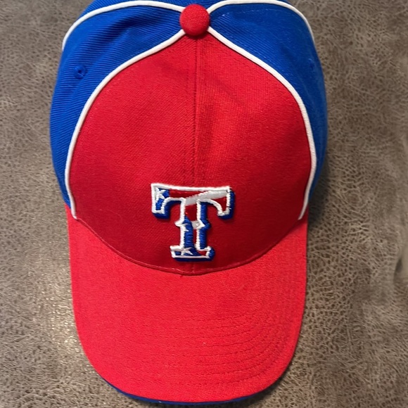 Texas Rangers Hat - Picture 5 of 6